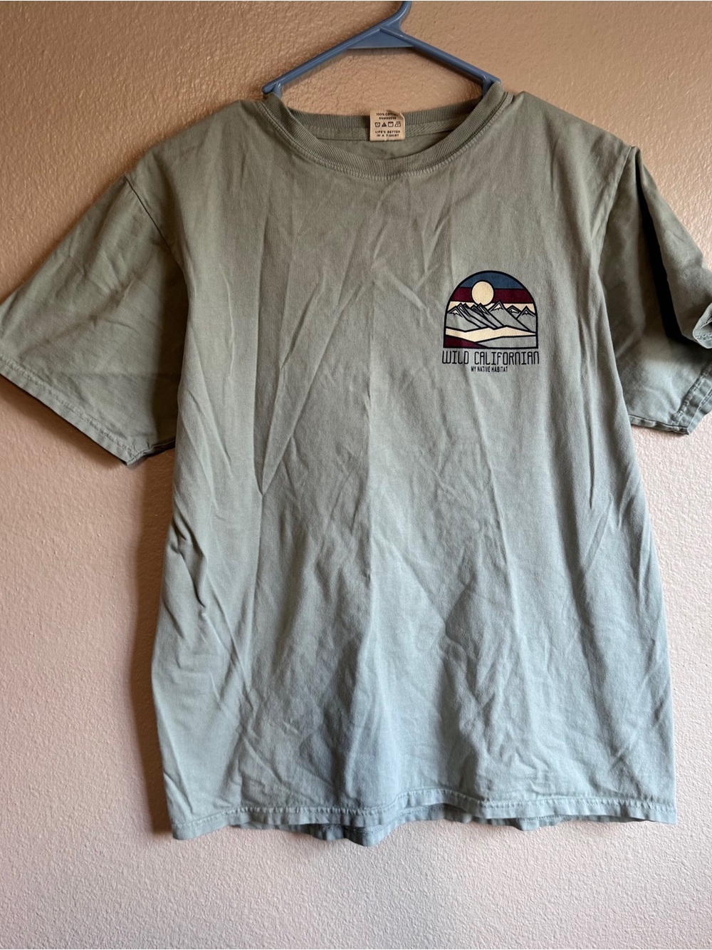 WILD CALIFORNIA Graphic Tee Sage GreeN